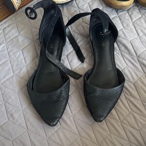 Express Black Textured Heels